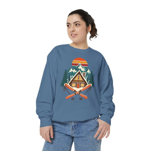 Cabin Ski Retreat Sweatshirt — Vintage Mountain Lodge Design
