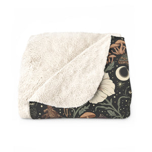 Celestial Floral Sherpa Blanket — Cozy Moon & Mushroom Fleece Throw