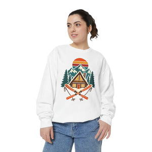 Cabin Ski Retreat Sweatshirt — Vintage Mountain Lodge Design