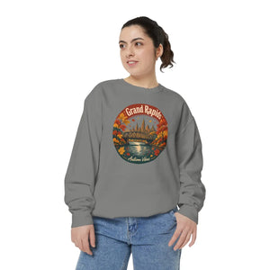 Grand rapids vintage scenic sweatshirt - sweatshirts