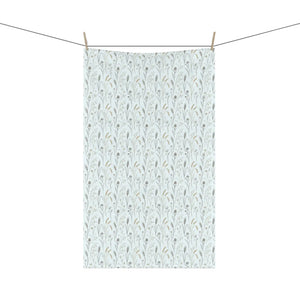 Light ground and soft greens in the DipaliZ floral meadow towel design