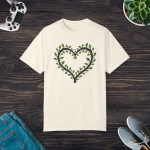 Garment-dyed T-shirt - Unique Heart Design Nature Art - Dipaliz - Ivory / s - T-shirts