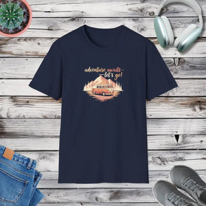 Vintage Camper Road Trip Tee - Adventure Awaits Design - Dipaliz - Navy / s - T-shirt