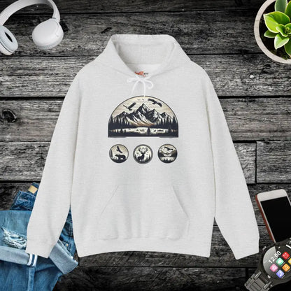 Mountain Ready: Unisex Heavy Blend Hoodie for Cozy Travels - Ash / s