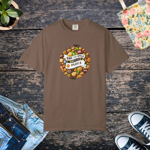 Unisex Garment-dyed Tee - Bake the World Design - Dipaliz - T-shirts