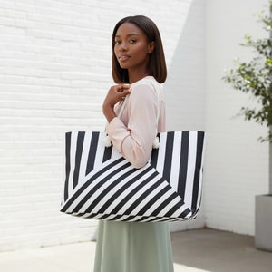 Black and White Striped Weekender Bag – Polyester - Dipaliz - Luggage & Bags