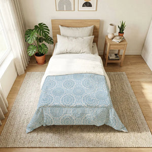 Blue Geometrical Pattern Cotton Comforter - Dipaliz - Home Decor