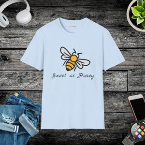 Bumble Bee Cotton Tee - Unisex Comfort Style - Dipaliz - Light Blue / s - T-shirts