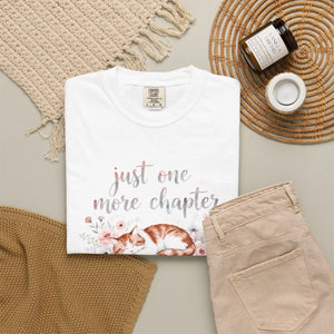 Cat and Books with Text ?Just one More Chapter’ Book Lovers T-shirt - T-shirts