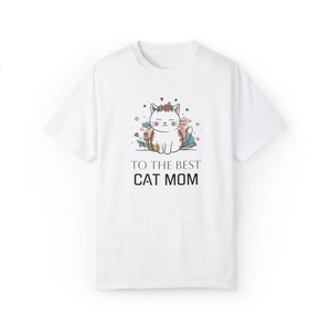 Cozy Unisex Cat Mom Tee - Soft Playful Design - Dipaliz - T-shirts