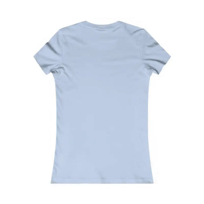 Chic & Comfy Women’s Tee: Trendy Fashion for Moms! - T-shirt