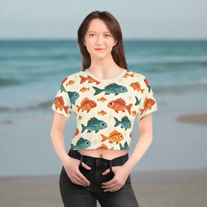 Colorful Fishes Print Crop Tee - Trendy Fashion Statement - Dipaliz - T-shirts