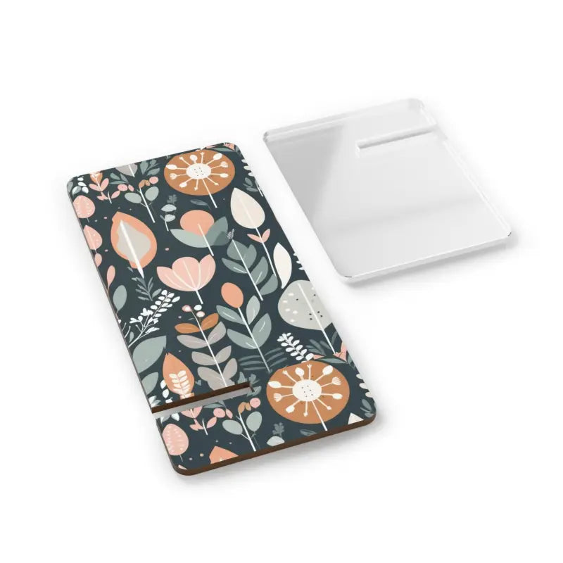 Transform your Desk with the Cozy Nature-inspired Floral Stand - 2.8’’ x 5.9’’ / Glossy Phone