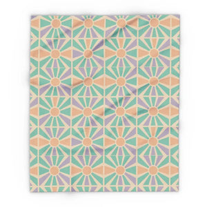 Cozy Geometric Arctic Fleece Blanket - Vibrant Warmth - Dipaliz - 50’’ × 60’’ - Blankets