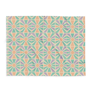Cozy Geometric Arctic Fleece Blanket - Vibrant Warmth - Dipaliz - Blankets