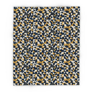 Arctic Warmth Fleece Throw - Cozy Nights Plush Blanket - Dipaliz - Blankets