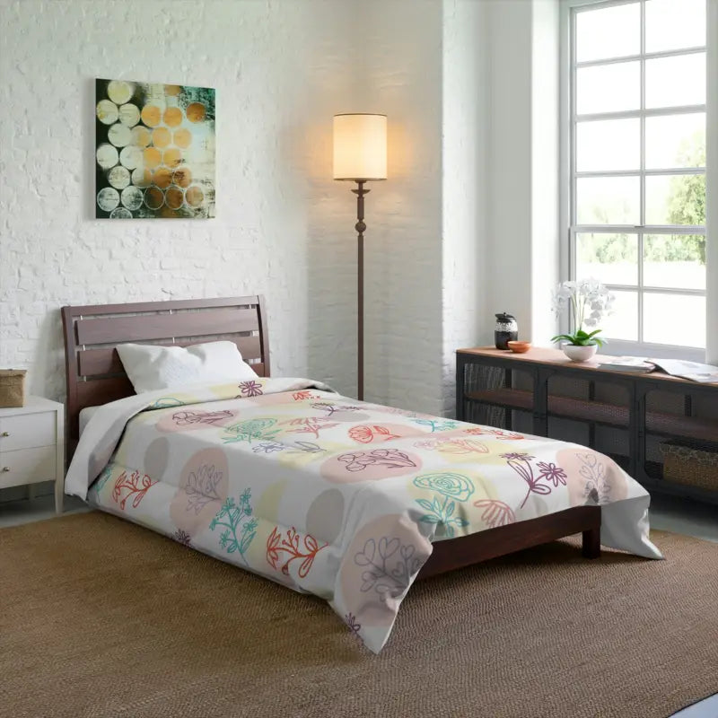 Elegant Floral Comforter for Cozy Sustainable Style - Home Decor