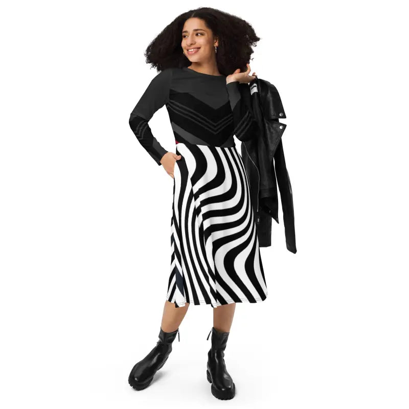 Turn Heads in Wavy Black Stripes Show-stopper Midi Dress - Xs Dresses