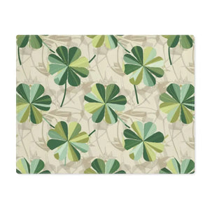 St. Patrick’s Day Placemat - Clover Leaf Green Festive - Dipaliz - 18’’ × 14’’ - Placemats