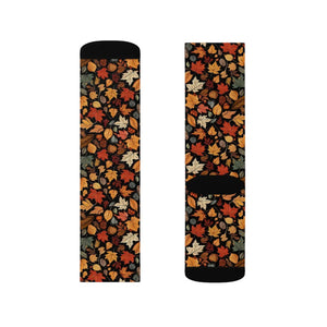 Cozy Autumn Leaves Pattern Socks - Fall Fashion - Dipaliz