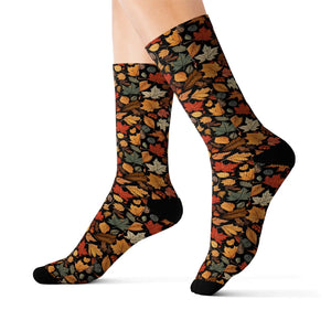 Cozy Autumn Leaves Pattern Socks - Fall Fashion - Dipaliz