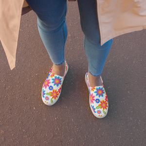 Vibrant Canvas Shoes - Colorful Flowers Print - Dipaliz - Sneakers