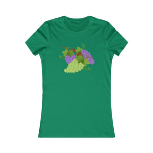 Soft Grape Print Women’s Favorite Tee - Dipaliz - T-shirts