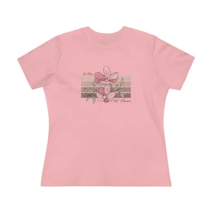 Women’s Premium Floral Tee no Rain Flowers Comfort - Dipaliz - T-shirts