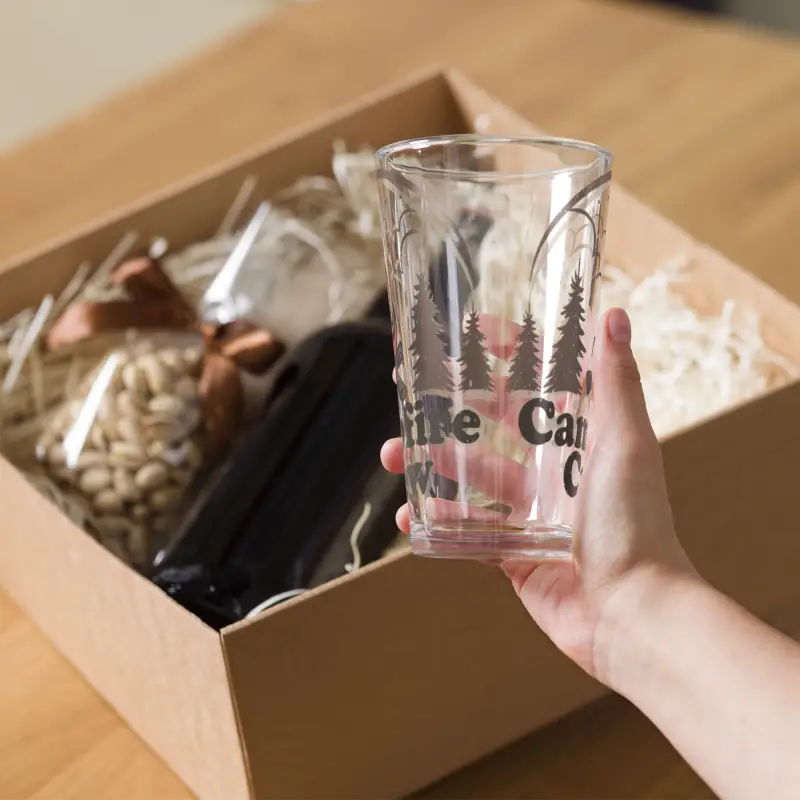 Elevate your Drinks with the Ultimate Elegance Shaker Pint Glass