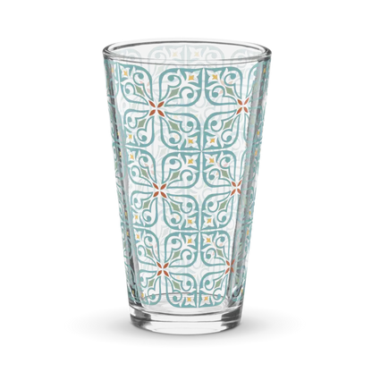 Sip in Style with our Fancy Shaker Pint Glass! - Tumblers