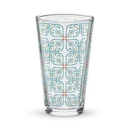 Sip in Style with our Fancy Shaker Pint Glass! - Tumblers