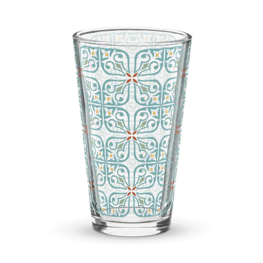 Sip in Style with our Fancy Shaker Pint Glass! - Tumblers