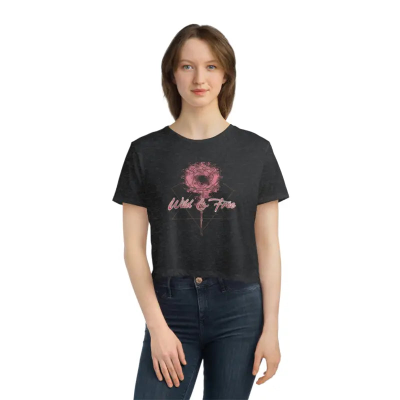 Unleash your Wild Side with Dipaliz Rose Flowy Cropped Tee - T-shirt