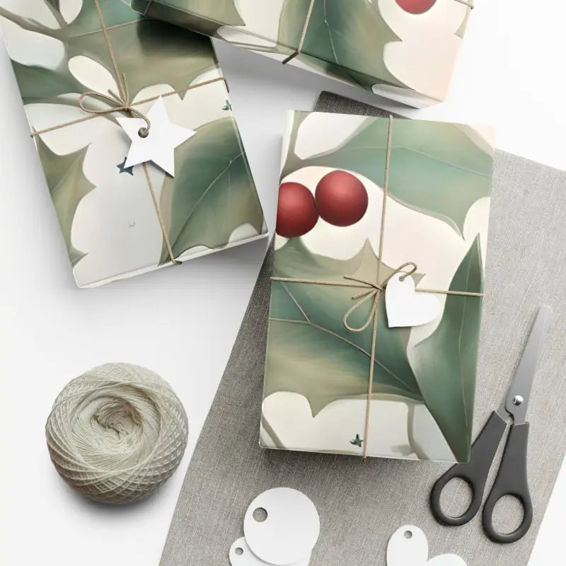 Nature-inspired Holly Leaves Gift Wrap for Perfect Presents - Home Decor