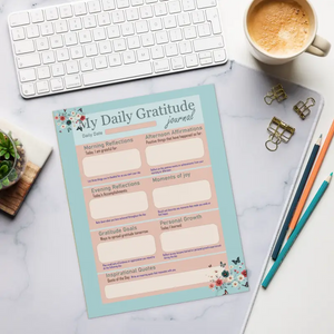Daily Gratitude Journal with Magnetic Backing by Dipaliz - Notepads