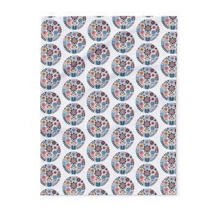 Home Decor - Arctic Fleece Blanket - Vibrant Flowers Inside Circles - Dipaliz