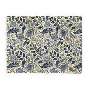 Home Decor - Vibrant Blue Foliage Arctic Fleece Blanket - Cozy Comfort - Dipaliz
