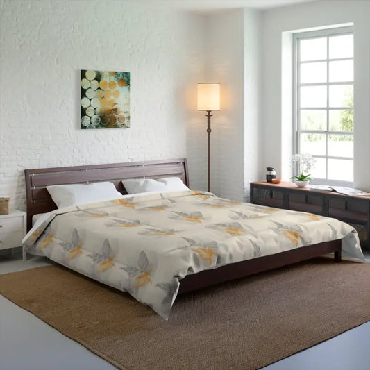 Get Cozy With Our Luxurious Bird Feathers Comforter!