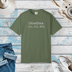 T-shirt - Grandma Tee - Soft Script Graphic Gift Shirt - Dipaliz Sage / s