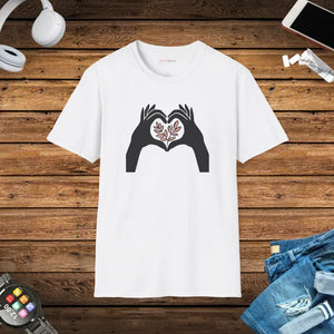 Heart Plant T-shirt - Ultimate Comfort Eco Design - Dipaliz - White / s - T-shirts