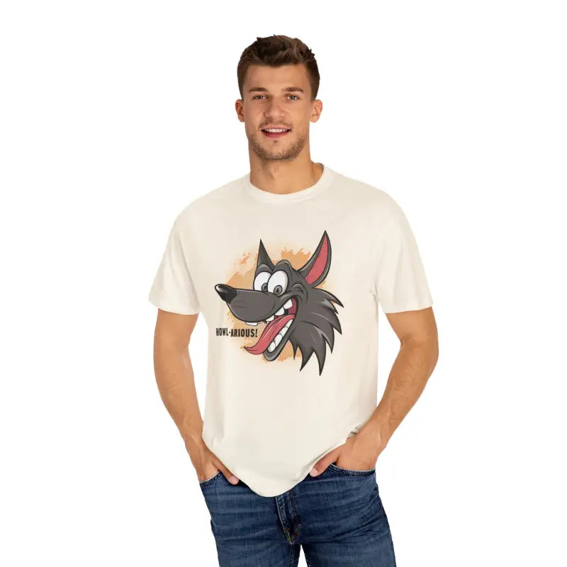 Howlarious Tee: Ultimate Comfort with a Funny Wolf Style! - T-shirt