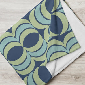 Green Throw Blanket – Soft Silk Touch Plush - Dipaliz - Blankets