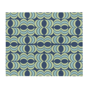 Green Throw Blanket – Soft Silk Touch Plush - Dipaliz - Blankets