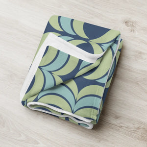 Green Throw Blanket – Soft Silk Touch Plush - Dipaliz - Blankets