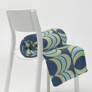 Green Throw Blanket – Soft Silk Touch Plush - Dipaliz - Blankets