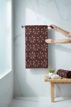 Plush Maroon Towel - Geometric Pattern Cotton - Dipaliz - Beach Towels