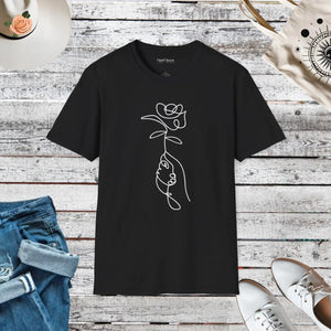 Bold Graphic Rose T-shirt - Soft Cotton Streetwear - Dipaliz - T-shirts