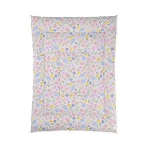 Pretty Nature Print on Pink Comforter - 68’’ × 92’’ - Quilts & Comforters