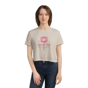 Flowy Cropped Tee Rose Flower Soft Everyday Wear - Dipaliz - T-shirts - m