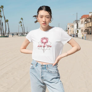 Flowy Cropped Tee Rose Flower Soft Everyday Wear - Dipaliz - T-shirts - m